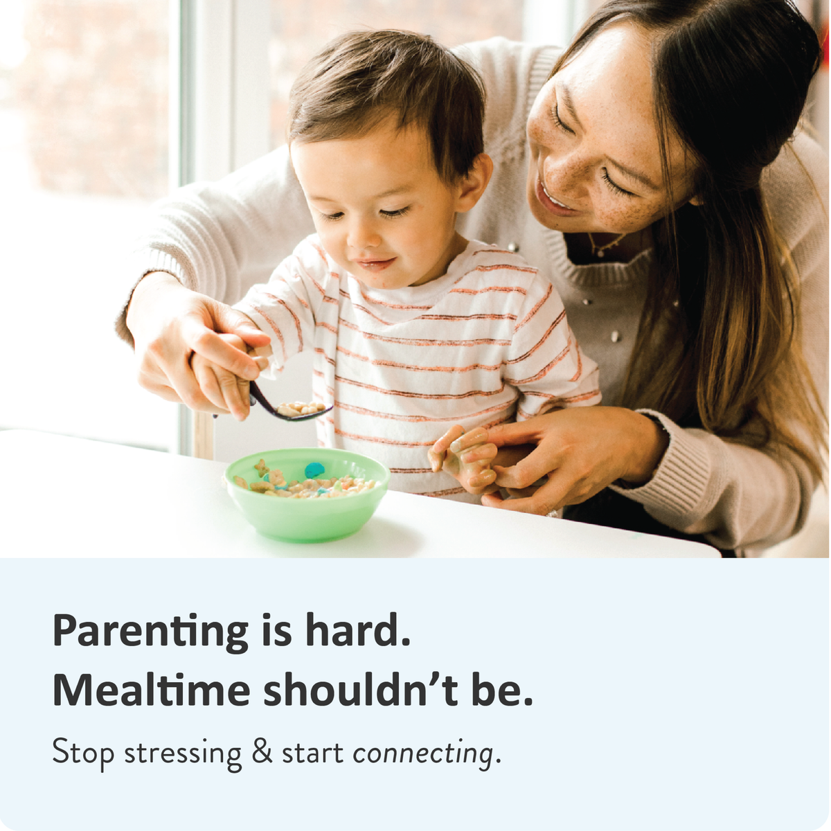 Curved outlet weaning spoons